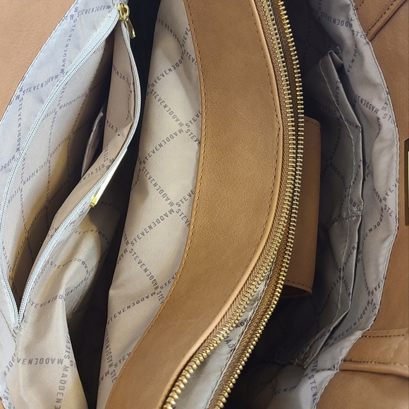 Large brown Steve Madden purse with a small wallet - Picture 7 of 9
